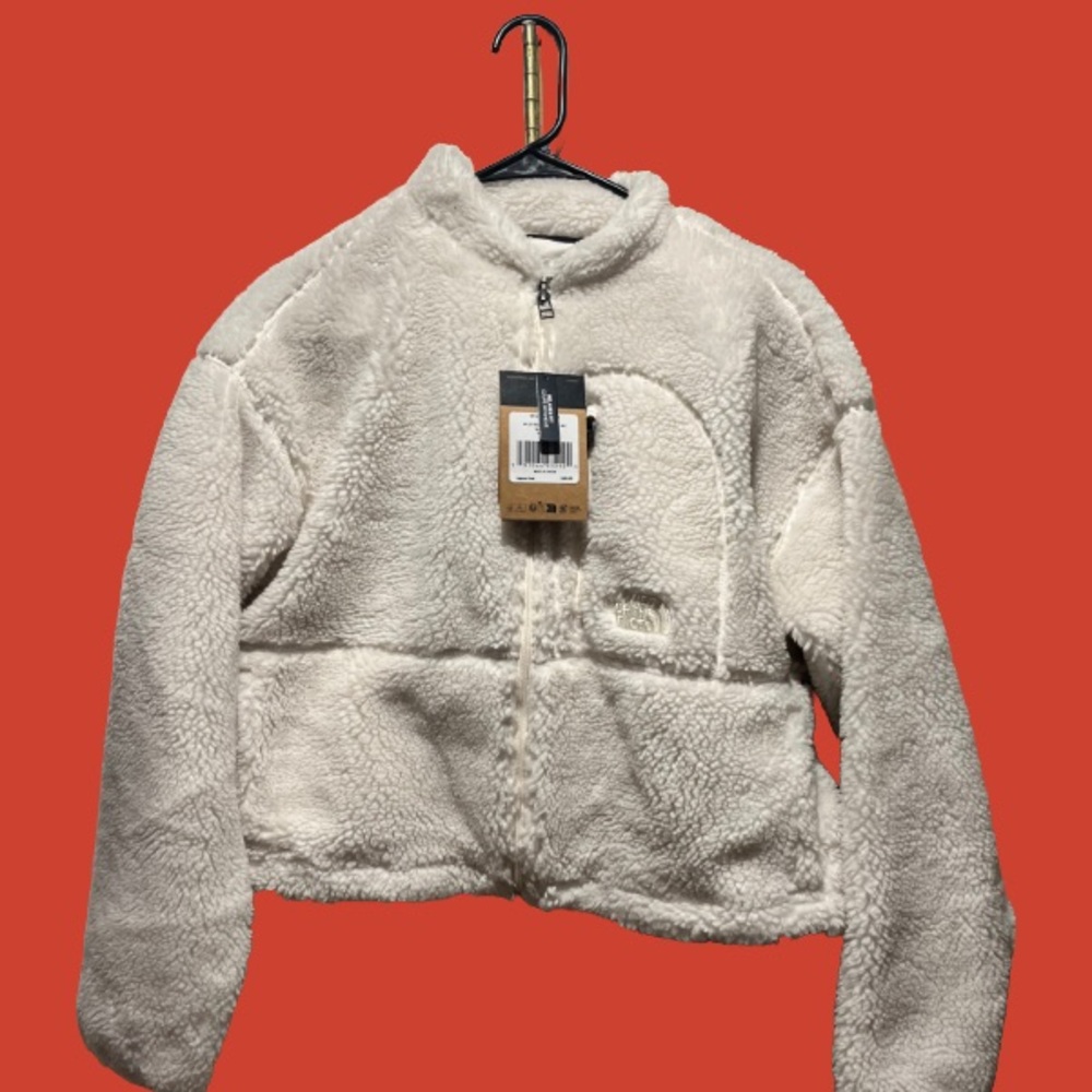 North Face cropped Sherpa jacket!! NWT